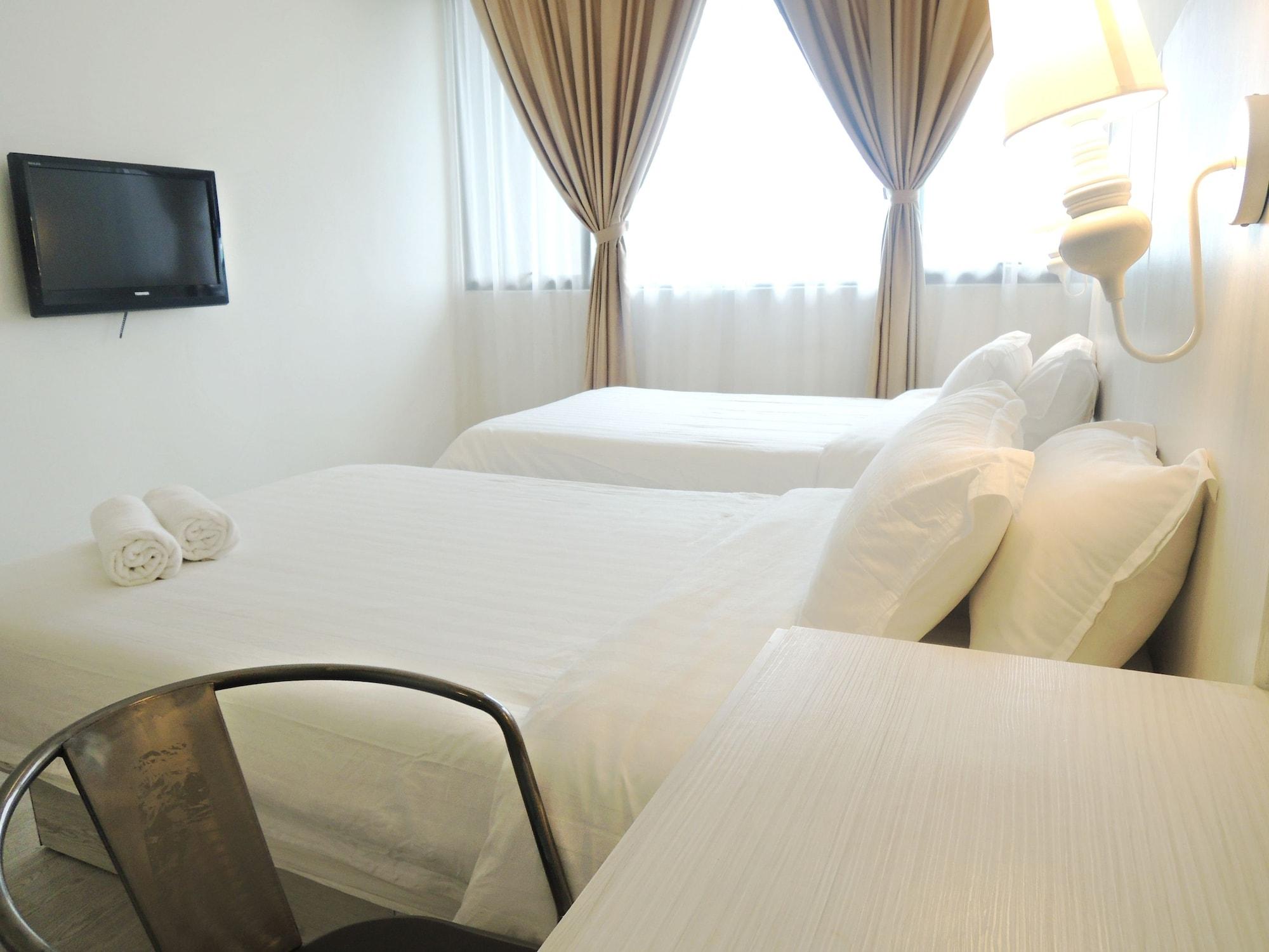 Creator Hotel Kulai Exterior foto